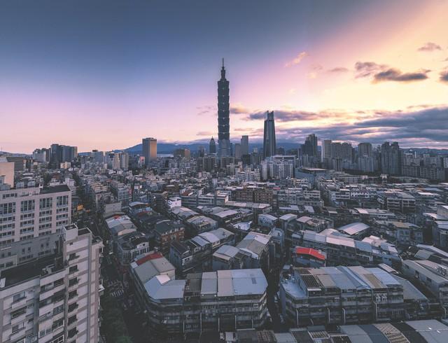 >2025年新澳门和香港天天免费精准大全,全面释义、专家解析解释与落实与警惕虚假宣传-全面释义、专家解析解释与落实 解析与释义